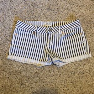 Aeropostale striped shorts!